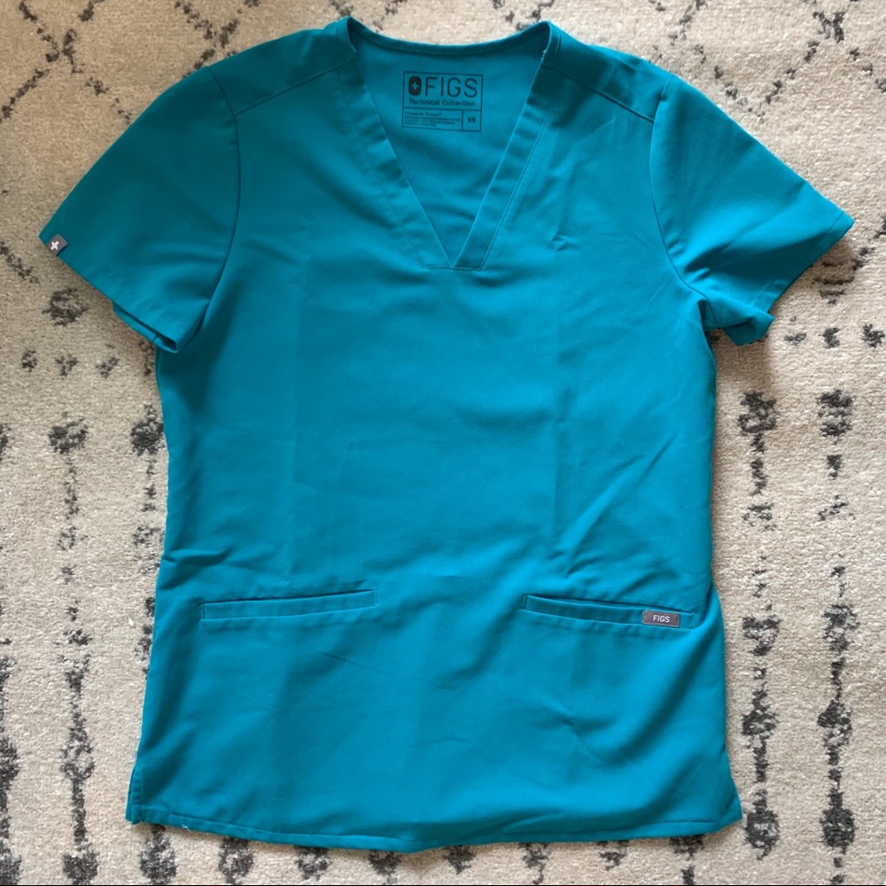 Figs XS casma teal scrub top